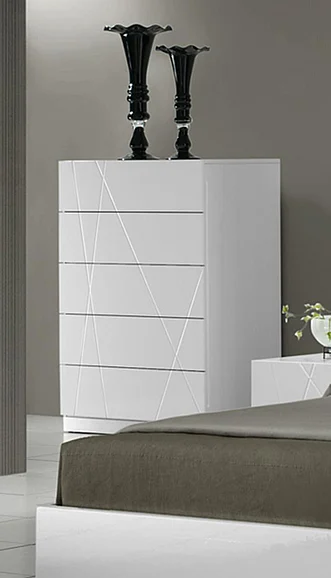 J&M Naples Chest in White Lacquer 17686-C CLOSEOUT