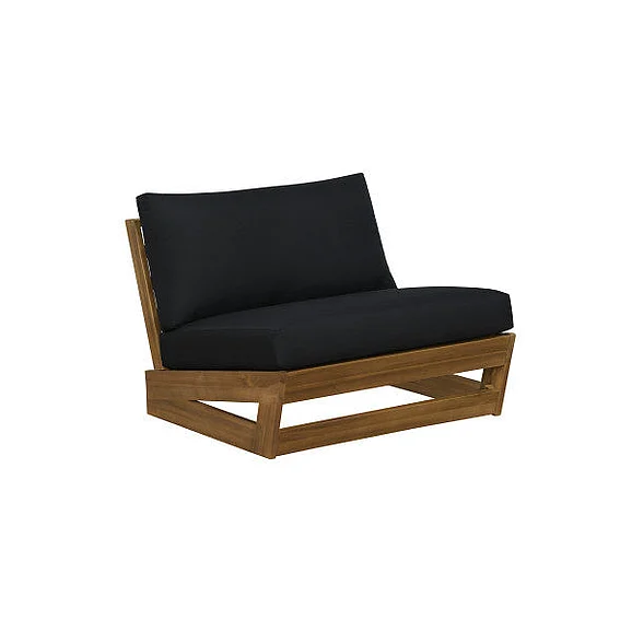 Linon Home Decor Bluffton Chair in Natural Black 21012TKBLK01U