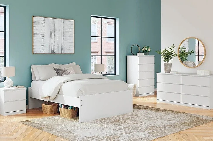 Ashley Furniture Onita 4pc Platform Bedroom Set in White