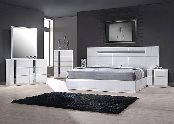 J&M Palermo Bedroom Set in White Lacquer and Chrome