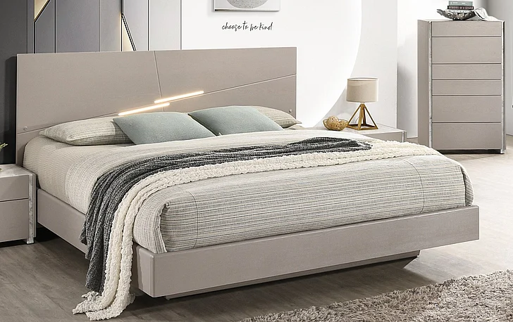 J&M Furniture Pearl King Bed 17247-K CLOSEOUT