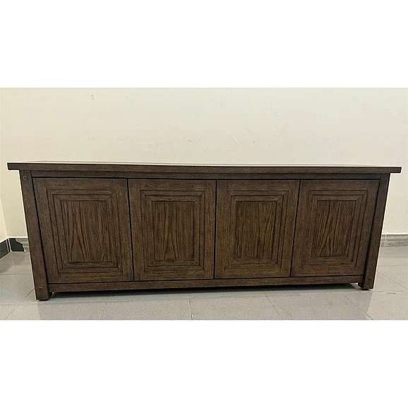Riverside Lakepoint Media Console in Oxford Oak 27540