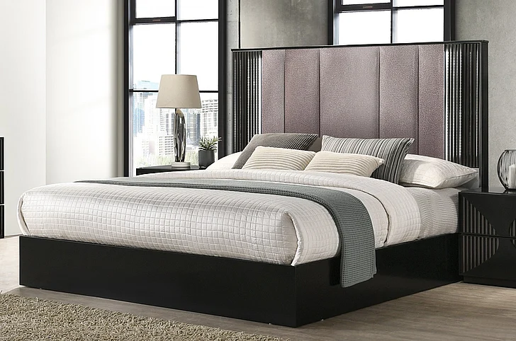 J&M Furniture Rosette King Bed 17521-K CLOSEOUT